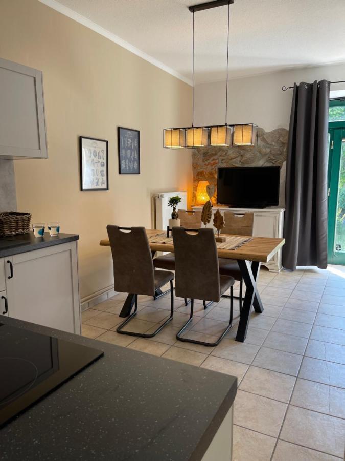 Naturnahes, Neu Moebl.Apartment, Hundefreundlich Neu Gaarz Exteriér fotografie